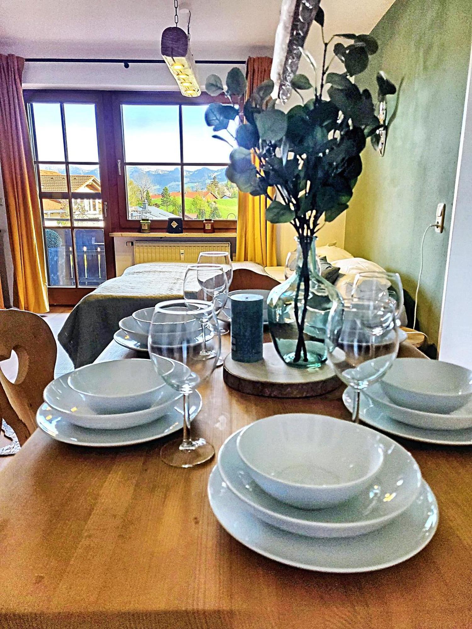 Lindners Hideaways - Bergnest Lodge - Bergblick Fewo 6 Pers Balkon Garten Hund Ski Unterkunft Luftkurort Oberreute Naehe Buchenegger Wasserfaelle Eistobel Bodensee Εξωτερικό φωτογραφία