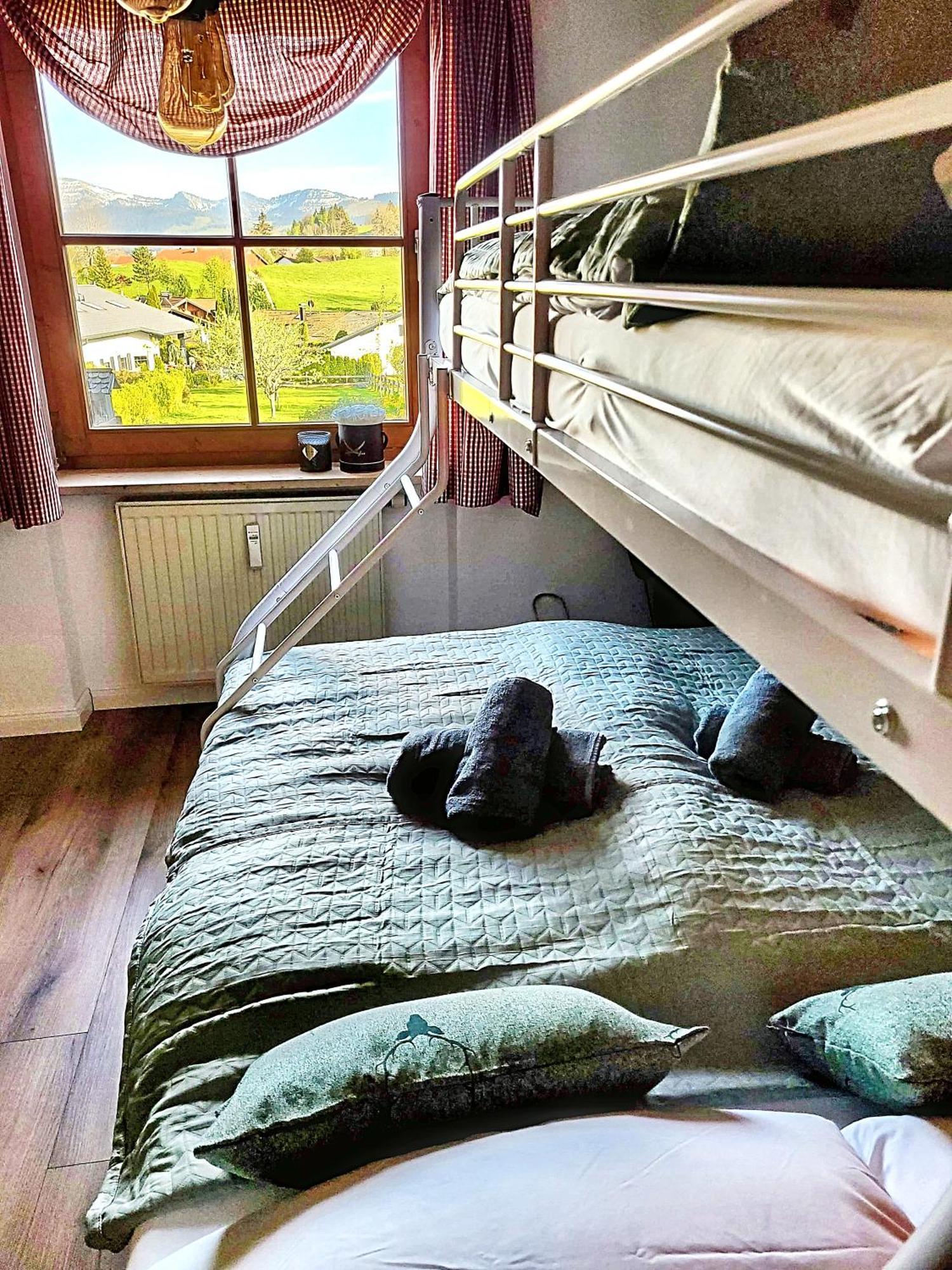 Lindners Hideaways - Bergnest Lodge - Bergblick Fewo 6 Pers Balkon Garten Hund Ski Unterkunft Luftkurort Oberreute Naehe Buchenegger Wasserfaelle Eistobel Bodensee Εξωτερικό φωτογραφία