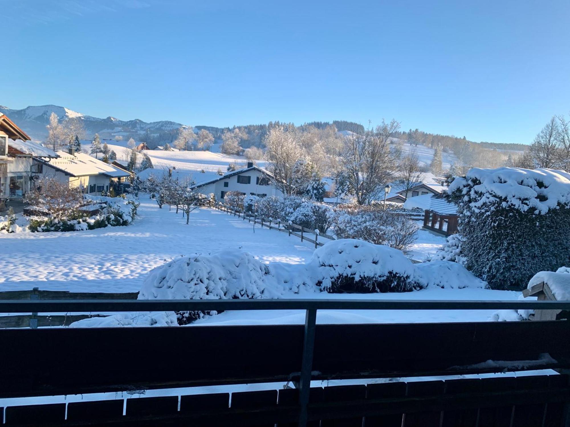 Lindners Hideaways - Bergnest Lodge - Bergblick Fewo 6 Pers Balkon Garten Hund Ski Unterkunft Luftkurort Oberreute Naehe Buchenegger Wasserfaelle Eistobel Bodensee Εξωτερικό φωτογραφία